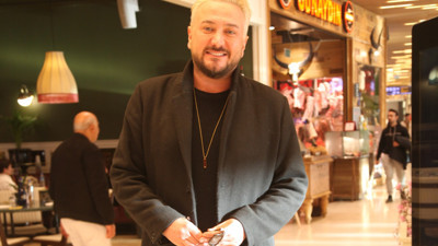 Onur Büyüktopçu sevenlerine müjdeyi verdi. Yeni projeye yeni imaj