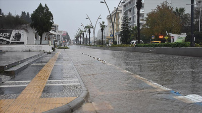 Meteoroloji'den dört il için şiddetli yağış uyarısı