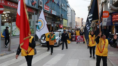 Çanakkale'ye yürüyen '57'nci Alay' korteji, Keşan'da