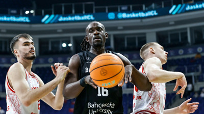 Bahçeşehir Koleji farklı yenildi