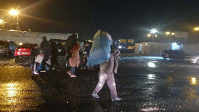 Çadır kent sağanak yağış nedeniyle tahliye edildi