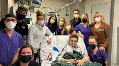 Jeremy Renner yeğeninin yazdığı notu paylaştı. Kar küreme aracının altında kalıp ölümden dönmüştü