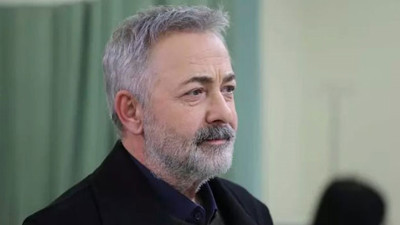 TRT'deki diziden çıkarılan Mehmet Aslantuğ'a destek açıklamaları ‘Ceza değil ödül bu. Aslantuğ'un değil, TRT'nin kaybı’