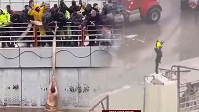 İki ülke iki farklı kurtarma. Türkiye'de itfaiye hortumu, Amerika'da helikopter