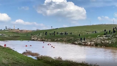 Mardin'de dereye düşen 11 yaşındaki çocuk aranıyor