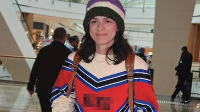 Özge Özpirinçci makyajsız haliyle dikkat çekti