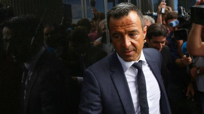 Valencia kulübünün eski başkan yardımcısından ünlü menajer hakkında flaş iddia. Türk savcılar da olayın peşine düştü