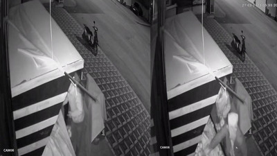 Manav reyonundaki hırsızlık kamerada