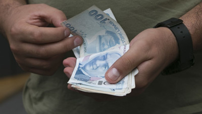 Seçime sayılı günler kala Türkiye'nin ünlü bankası satıldı