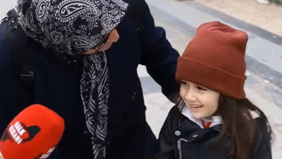 ''Atatürk'ü seviyorum.'' Anneannenin 'Erdoğan de' baskısına torun işte bu yanıtı verdi