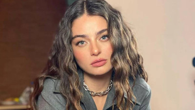 Ayça Ayşin Turan imaj değiştirdi. Eski halinden eser kalmadı