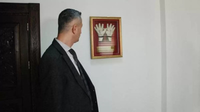 Uğurcan Çakır'ın eldivenleri valilikte sergileniyor