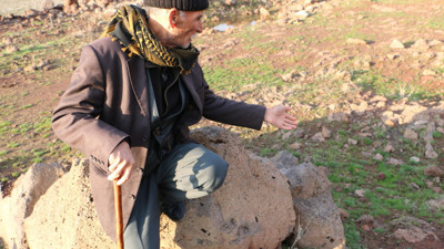 Vatandaş oturacak yer bulamıyor. Mahalleyi işgal ettiler