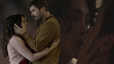 Kıvanç Tatlıtuğ ve Funda Eryiğit'in ateşli sahneleri sosyal medyaya damga vurdu. 'Boğa Boğa' filminin fragmanı yayınlandı