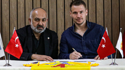 Kolovetsios Kayserispor ile sözleşme yeniledi