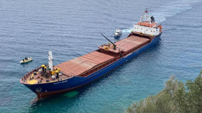 Kuru yük gemisi karaya oturdu