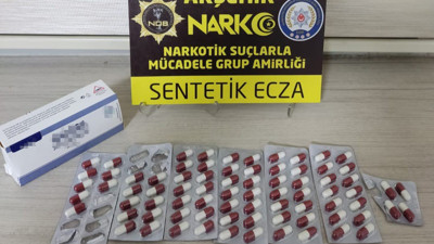 Şüpheli şahsın üzerinden 78 adet uyuşturucu hap çıktı