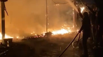 Lokanta küle döndü