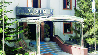 Devletin misafirhanesi sadece AKP’li vekillere tahsis edilmiş. Misafirhaneyi depremzedeler için bile boşaltmamışlar