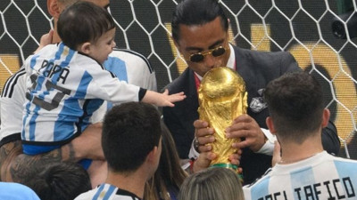 Nusret Dünya Kupası'nı öpmek için Infantino'ya 100 bin dolar verdi iddiası ortalığı karıştırdı