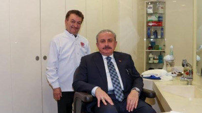 Demirel Erbakan Özal'ın berberi vekil olmaya hazırlanıyor