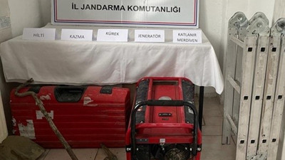 Kaçak kazıya jandarma engeli