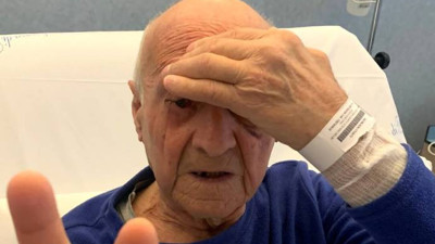 Dünyada bir ilk. İki gözü görmeyen bir hasta yeniden görmeye başladı