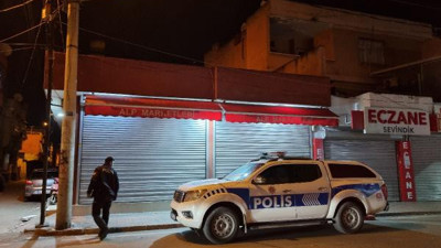 Adana'da ekmek satma nedeniyle çıkan silahlı kavgada 1 kişi hayatını kaybetti