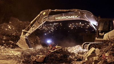 Enkaz kaldırma çalışmalarında son durum