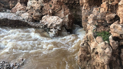 Deprem ve selden sonra ortadan kayboldu. Binlerce yıldır oradaydı