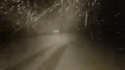 Tunceli-Erzincan karayolu TIR'lara kapatıldı