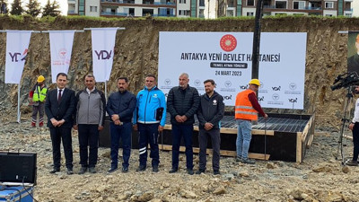 Antakya’da da aynı tarife uygulanmış... Temel atma töreninde temel yok