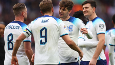 İngiltere ilk yarıda Ukrayna'yı geçti