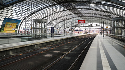 Almanya'da grevler hayatı felç etti. THY 49 uçuşu iptal etti