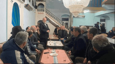 MHP'li Başkan ve AKP aday adayından camide seçim çalışması