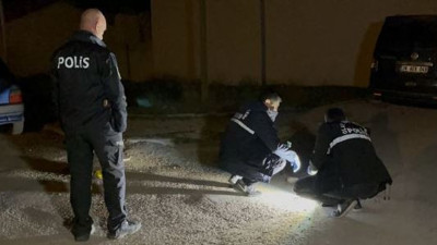 15 yaşındaki genç sırtından kurşunlandı