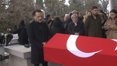 Usta sanatçı Köksal Engür son yolculuğuna uğurlandı. Güle güle Aksakallı dede