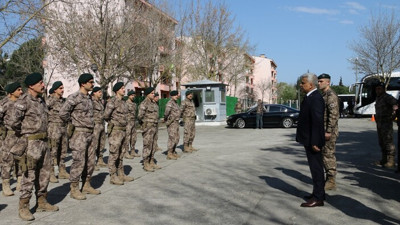 30 özel hareka polisi Suriye'ye uğurlandı