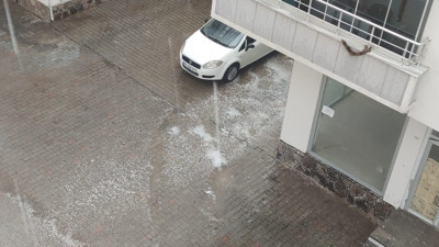 Bingöl’de dolu ve fırtına etkili oldu