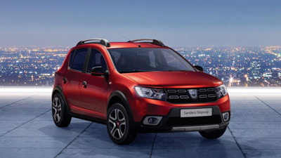 Dacia Sandero Stepway’ın yeni fiyatı. Otomobiller zam yağmuruna takıldı