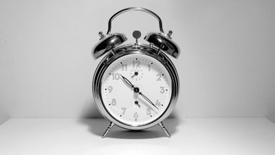 Rüyada alarm çaldığını görmek ne anlama geliyor?