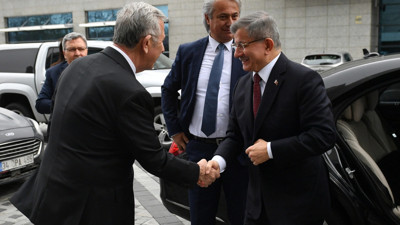 Ahmet Davutoğlu, Mansur Yavaş’ı ziyaret etti