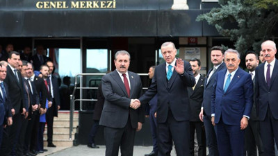 Erdoğan'ın ziyaret ettiği Destici'den ortak liste çıkışı. Bahçeli kendi listeleriyle seçime gireceklerini açıklamıştı