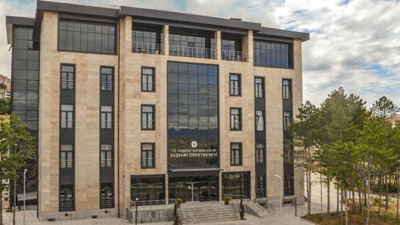 Öğretmenevi müdürünün yasaklı işleri ortaya çıktı. Reddetti ama sosyal medyada yakayı ele verdi