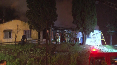 Gecekondu yangınında faciadan dönüldü