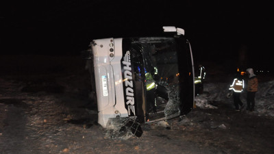 Yozgat'ta yolcu otobüsü devrildi: Çok sayıda ölü ve yaralı var