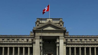 Peru, Bogota Büyükelçisini süresiz geri çekti