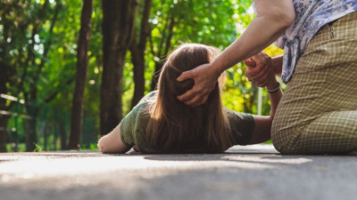 Uzmanından uyarı. Nöbet geçiren çocuğa müdahalede dikkat edilmesi gerekenler
