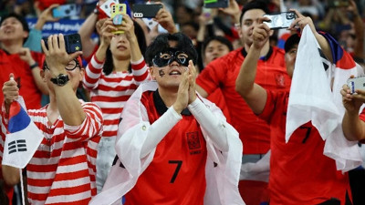 Şikeye gelen affa taraftarlar ayağa kalktı. Güney Kore bu olayı konuşuyor