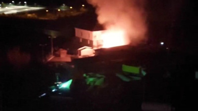 Karabük'te patlayan trafo alev alev yandı